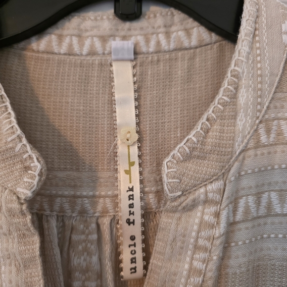 Uncle Frank Sleeveless Beige and White Tiered Dress - Picture 5 of 6